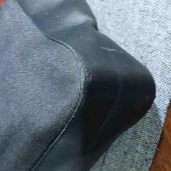 Stylish Black Tote Bag with Red and Green Straps - Picture 11 of 16